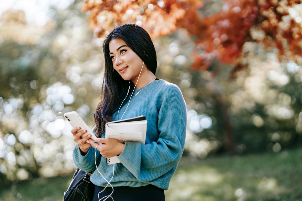 Best Free Phone Plans In California: Who Qualifies & How To Apply