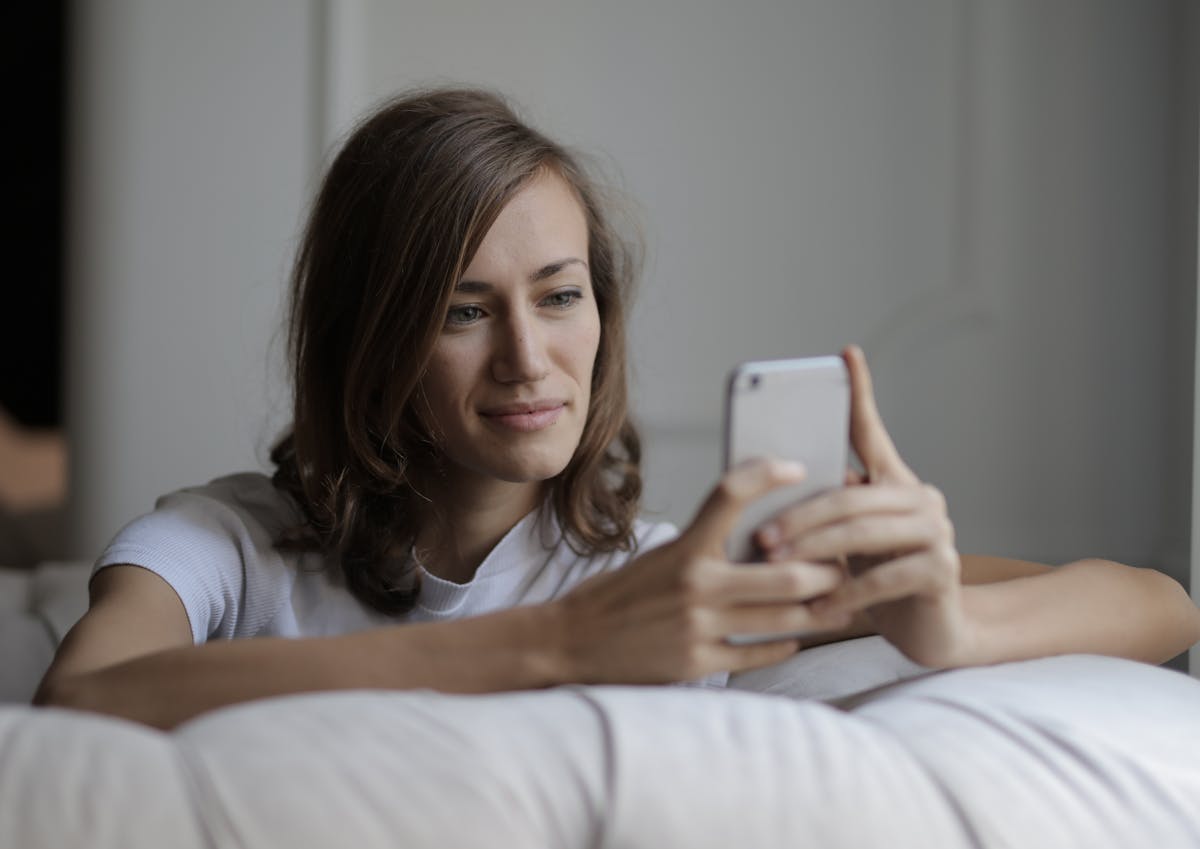 How To Get A Free eSIM Government Phone Service