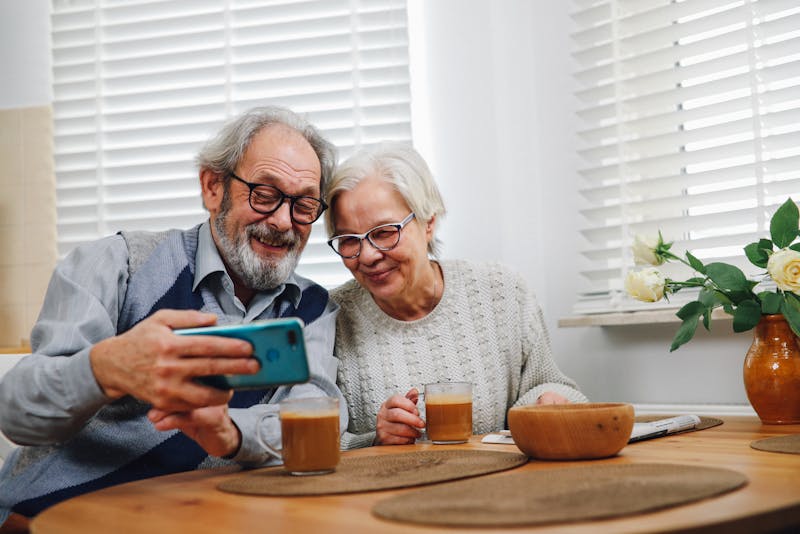 free government phone for elderly 4