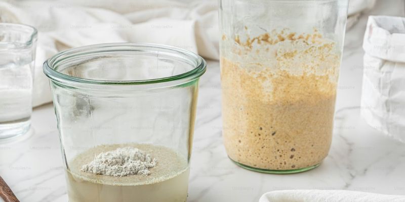 SNAP rules on protein shakes (Image By Unsplash) Nguồn: https://unsplash.com/fr/photos/quelques-bocaux-remplis-de-nourriture-sur-le-dessus-dune-table-gOT4RQWTQrU