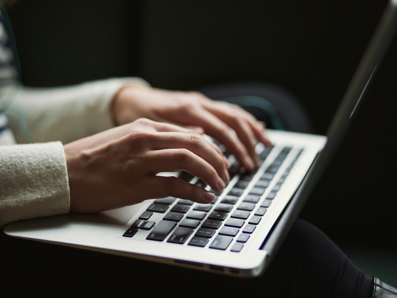 free-laptop-and-phone