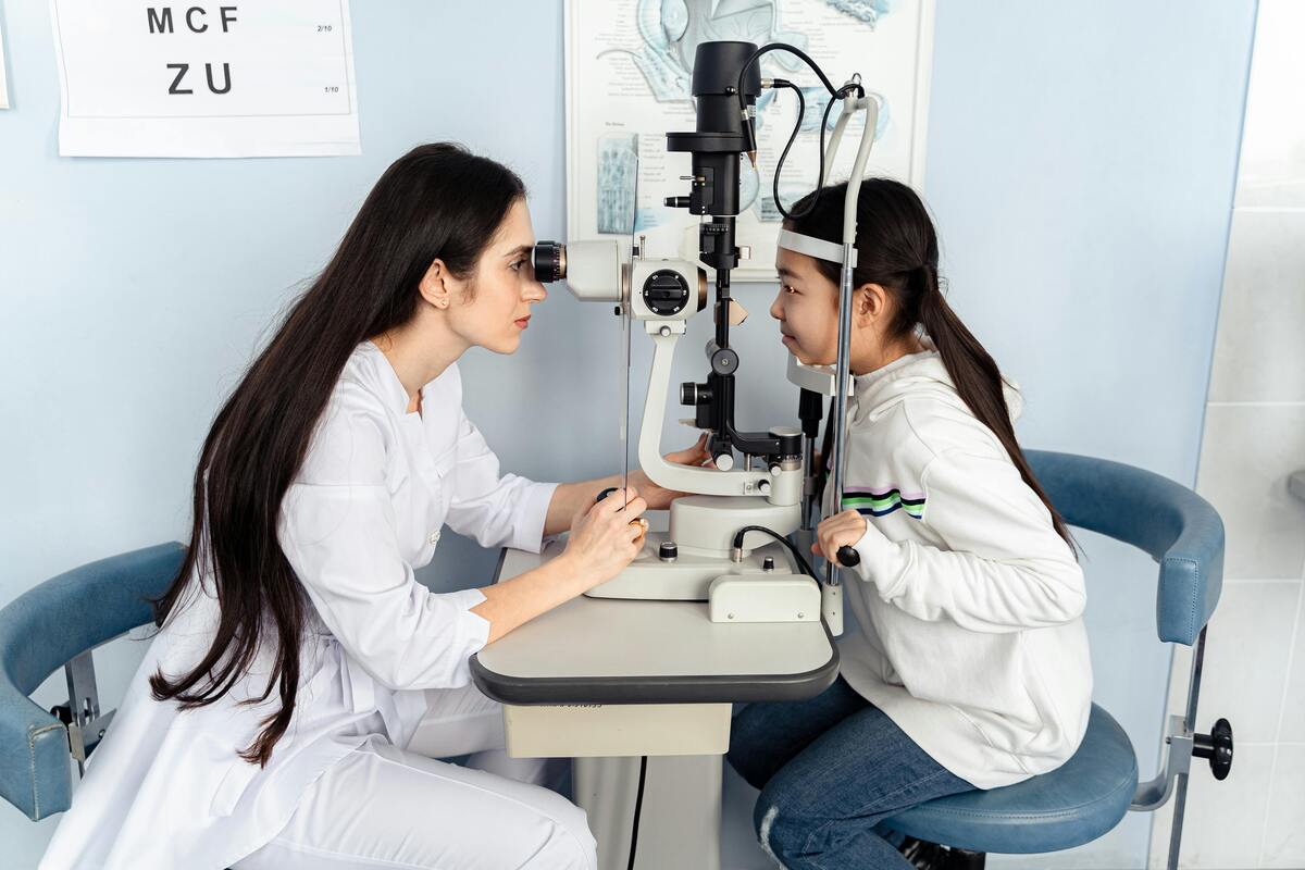 Does Medicaid Cover Contacts? 5 Essential Facts You Must Know Before Choosing Contact Lenses