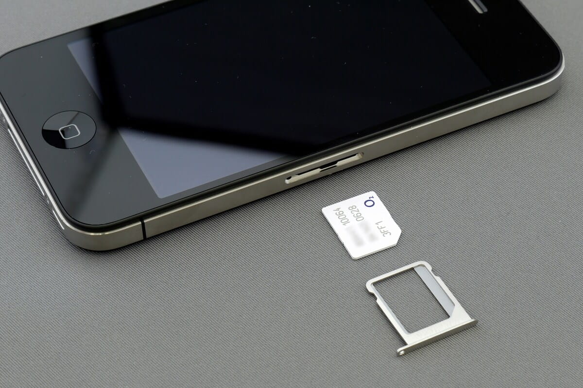 Can You Put an Android SIM Card in an iPhone? Best Tips in 2026