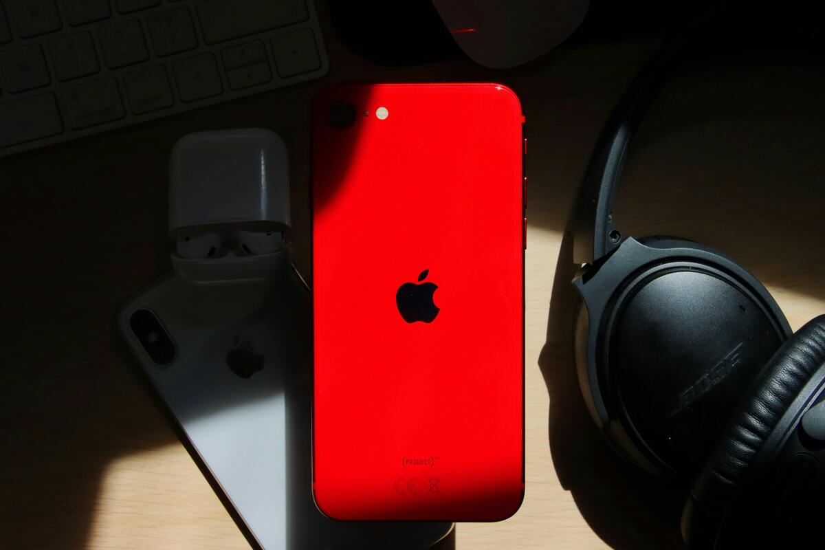 Does iPhone SE 3rd Gen Have eSIM? What You Need to Know Before Using It