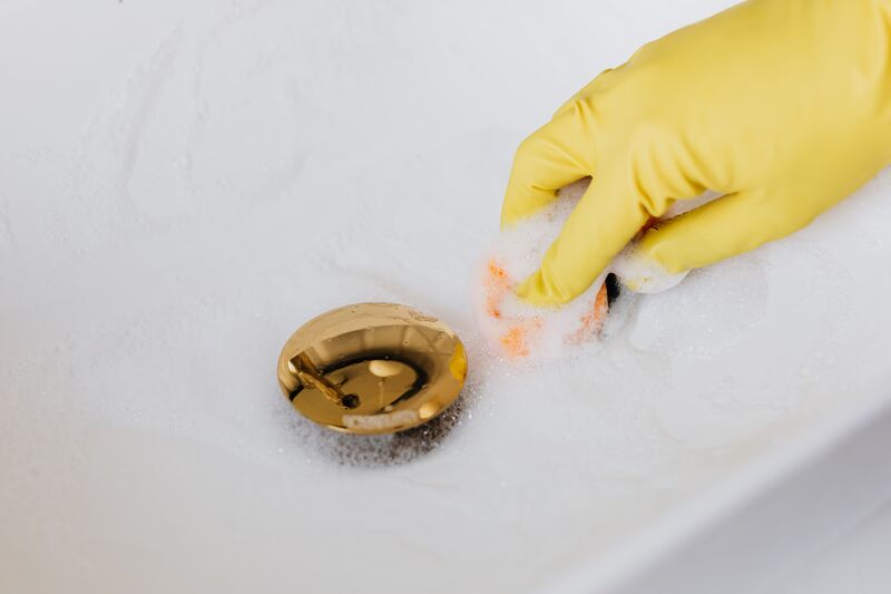 how-to-clean-a-kitchen-sink-drain