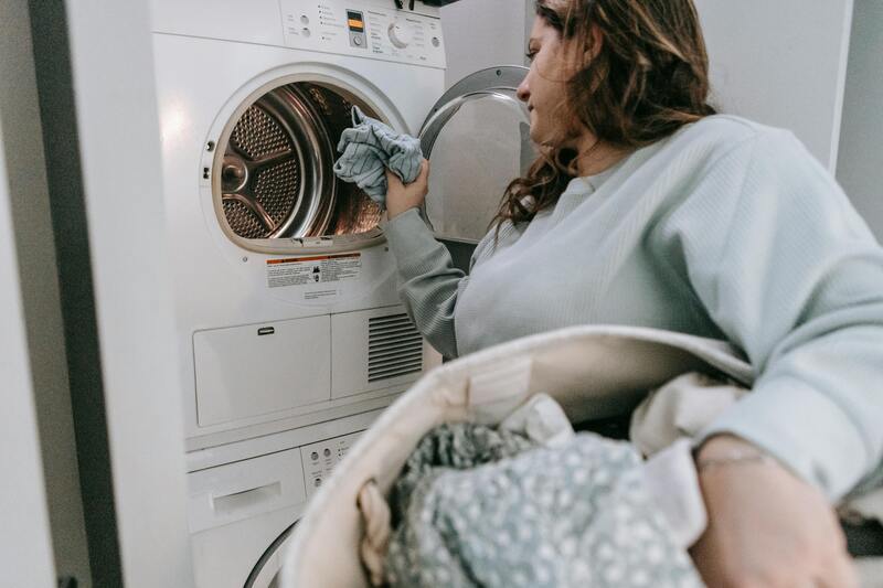 how-to-hand-wash-cashmere