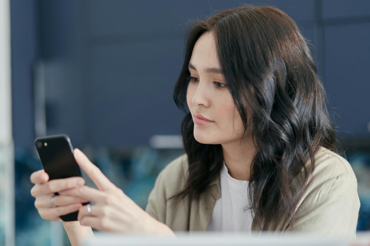 How To Get A Free Government Phone California iPhone [Latest Guide]