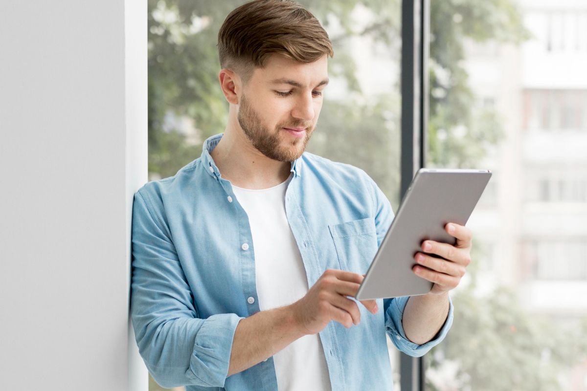 Lifeline Free Tablet: How Low-Income People Get A Device At No Cost