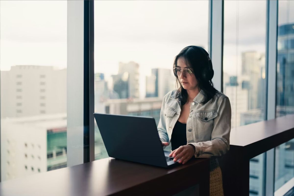 Get A Free Laptop With EBT: How To Apply & Top Alternatives