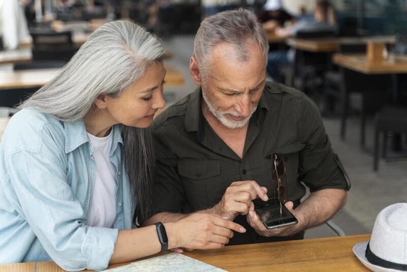 free flip phones for seniors 1