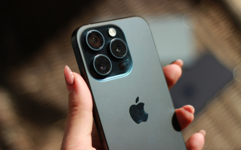free iphone 15 when you switch 1