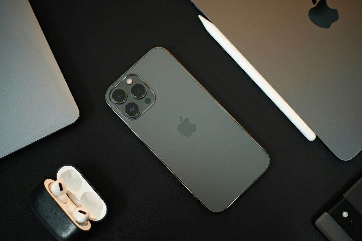 Free Government iPhone and Tablet: A Complete Guide for Low-Income Americans