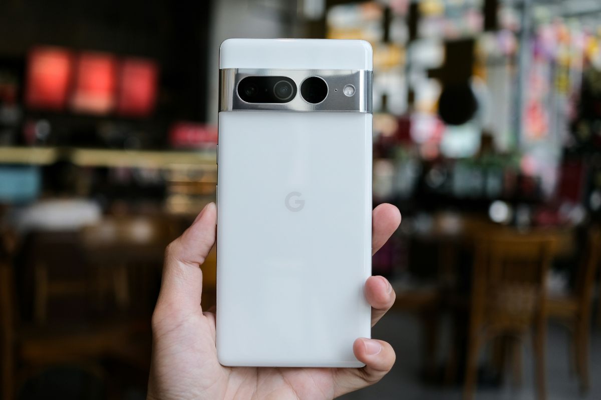 Google Pixel 7 eSIM: Smart Connection for a Smart World