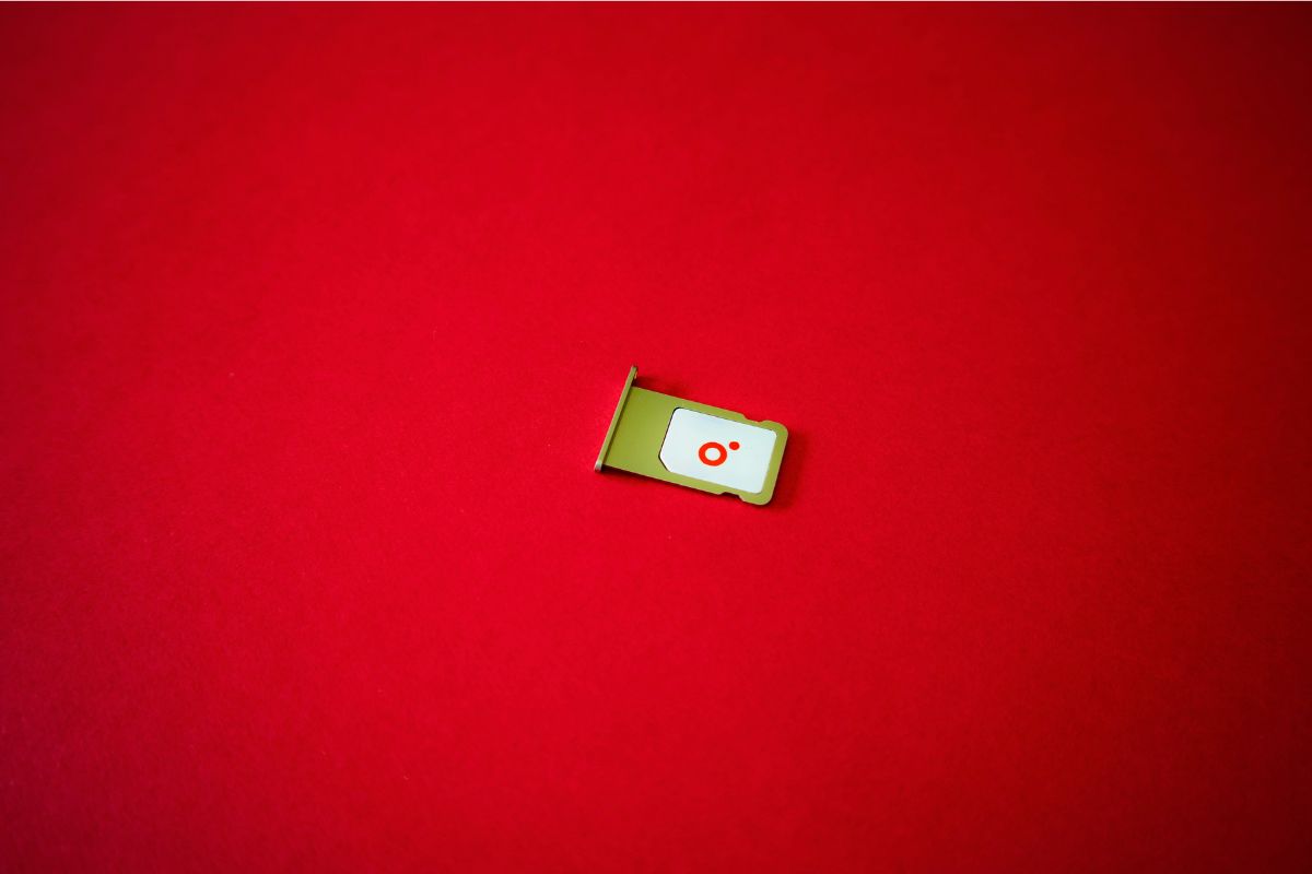 Are SIM Cards Universal? What You Know Before Switching Phones