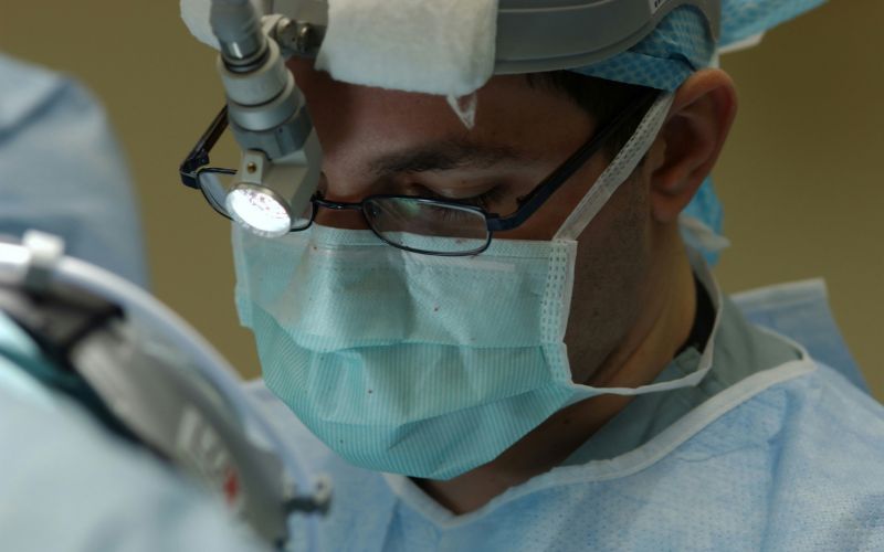 does-medicare-cover-cataract-surgery-what-it-covers