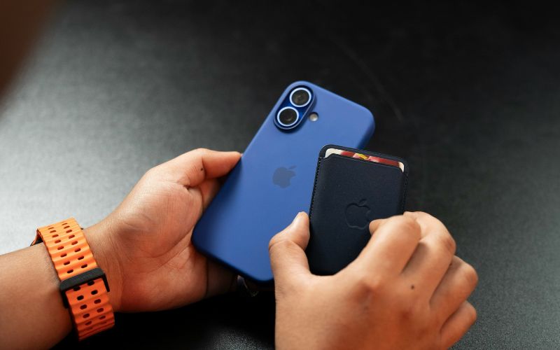 how-to-remove-an-esim-from-iphone-what-happens